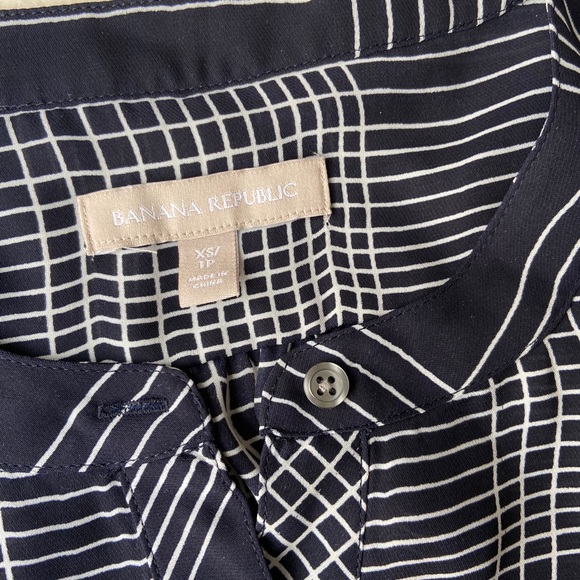 Banana Republic Blue and White Stripe Blouse - Picture 6 of 7